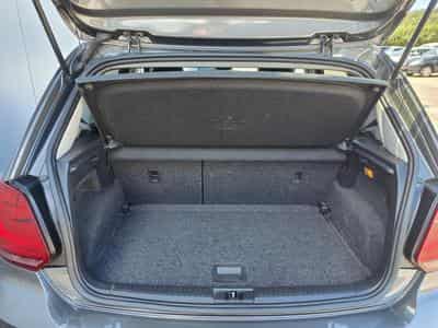 VW Polo 1.2 TSI DSG TOIT OUVRANT BLUETOOTH GPS RADAR AV/ARR CLIM AUT (2015) - Foto 9