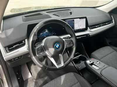 BMW iX1 XDRIVE 30A 313 CV (2024) - Photo 4