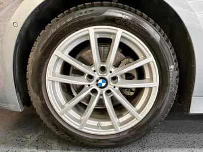 BMW 320 320dA Touring 2.0 190cv Auto xDrive M-SPORT (2025) - Photo 3