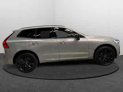 Volvo XC60 B5 AWD Plus Black Edition / FL 2026 (2025) - Foto 6