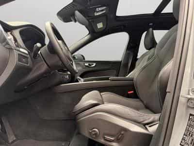 Volvo XC60 B5 AWD Plus Black Edition / FL 2026 (2025) - Foto 9