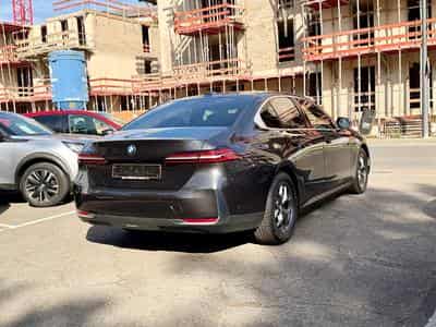 BMW 520 iA Limousine Head-Up/360°/H&K (2025) - Photo 6