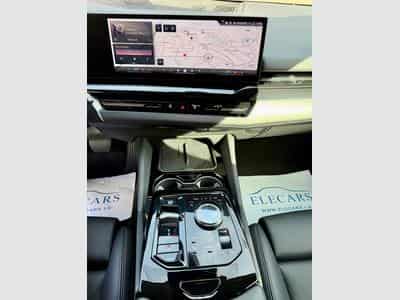 BMW 520 iA Limousine Head-Up/360°/H&K (2025) - Photo 12