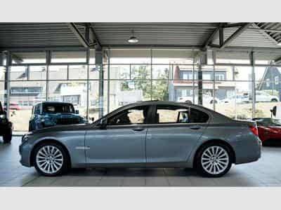 BMW 750 i xDrive *19 *360° *Sitzklima*H-UP*Memory (2012) - Photo 10