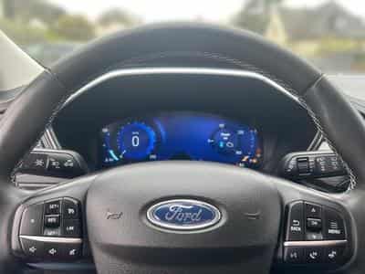 Ford Kuga Kuga Plug-In Hybrid Vignale (2022) - Photo 6