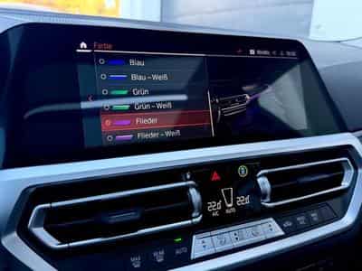 BMW 320 320d Touring Sport Line /NAVI/LED/PANO/1.HAND/ (2022) - Photo 15