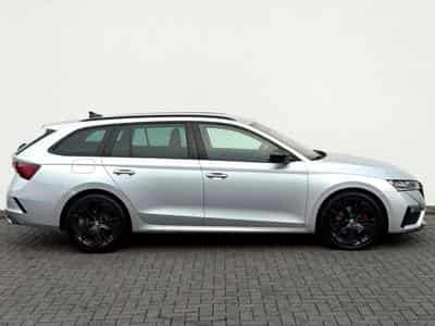 Skoda Octavia Octavia Combi RS 2.0 TDI DSG /NAVI/LED/HUD/AHK/ (2022) - Photo 4