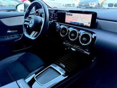 Mercedes A 220 A 220d Amg Line /NAVI/LED/CAM/BURMESTER/1.HAND/ (2024) - Photo 11