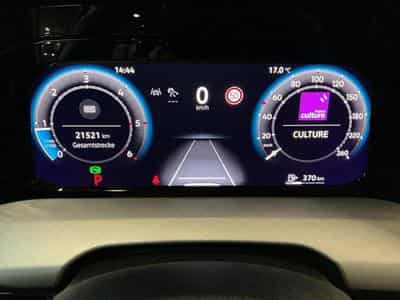 VW Golf Life+DSG+Navi+LED (2025) - Photo 11