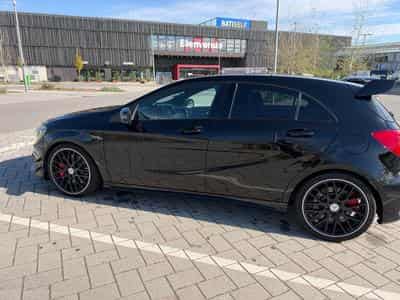 Mercedes A 45 AMG (2014) - Photo 5