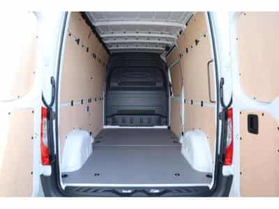 Mercedes Sprinter 315 Kasten L2 FWD (2023) - Foto 3