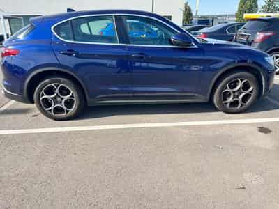 Alfa-Romeo Stelvio 2.2 jtd 210 super Q4 (2017) - Photo 1
