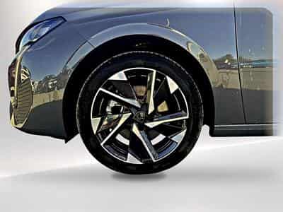 Peugeot 308 1.5 BLUEHDI 130 ALLURE EAT8 (2025) - Photo 9