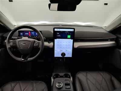 Ford Mustang Mach-E 76 kWh Technologie Pack CUIR/NAVI/FULL LED (2024) - Photo 8