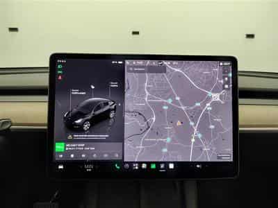 Tesla Model Y Standard Range NAVI / FULL LED / PANO / CAMERA 360" / JA 19" (2023) - Photo 11