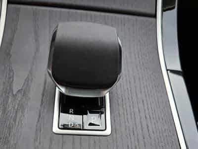 Land-Rover Range Rover Velar D200 Dynamic SE AWD (2025) - Foto 6