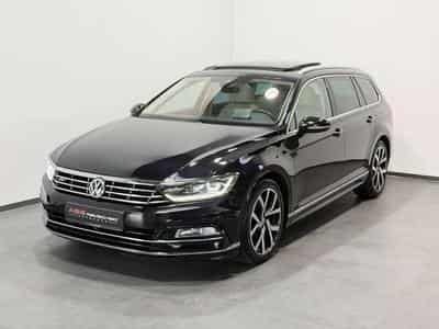 VW Passat R Line 4M *19''*Digital*ACC*H-UP*AHK*Pano (2016) - Photo 1