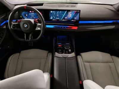 BMW M5 Touring DAB LED Pano.Dach RFK Komfortzg. (2025) - Photo 5