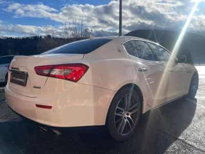 Maserati Ghibli S-Q4-3.0-V6-BITURBO-410PS - VENTE PRIVE (2015) - Foto 6