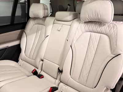 BMW X7 Pure Excellence | BMW Warranty 02/2028 (2019) - Photo 6