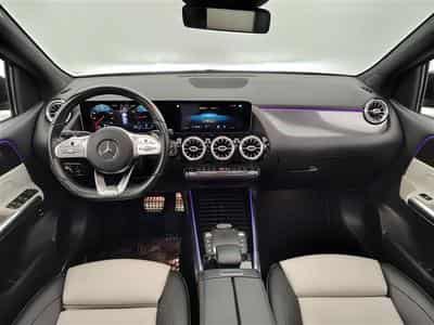 Mercedes B 180 d AUTO AMG Line CUIR / NAVI / TOIT PANO /FULL LED /... (2020) - Photo 8