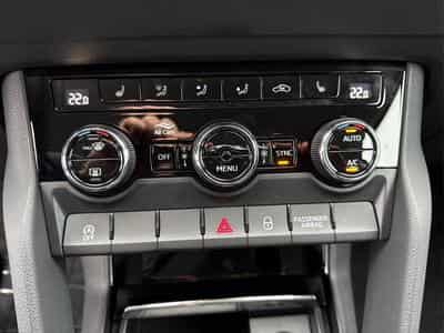 Skoda Karoq Selection 1.5 TSI (2026) - Photo 8