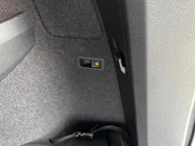 Skoda Karoq Selection 1.5 TSI (2026) - Photo 12