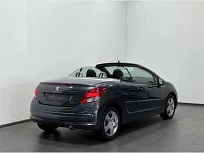 Peugeot 207 CC Cabrio Premium 3.H *Windschott *SHZ *City (2012) - Photo 4