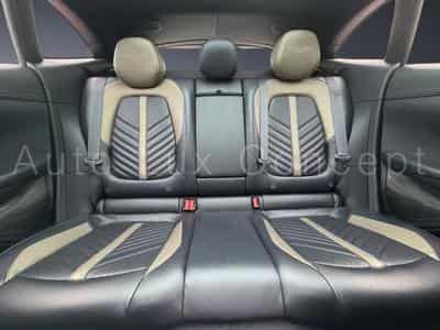 Aston-Martin DBX 707 (2022) - Photo 13