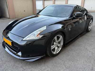Nissan 370Z Pack / GTR Biturbo (2011) - Photo 1