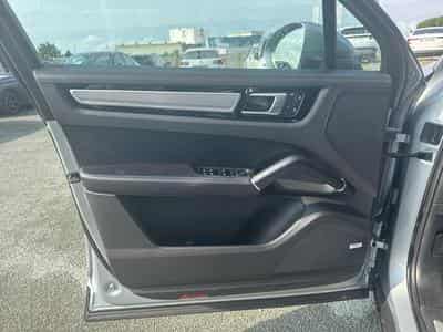 Porsche CAYENNE (9YA) 3.0 V6 462 E-HYBRID (2021) - Foto 13
