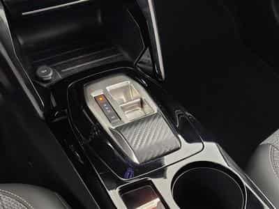 Peugeot 208 1.2 Hybrid 100cv e-DSC6 Allure CARPLAY / FULL LED / S-CUIR (2025) - Photo 11