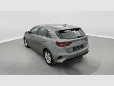 Kia Ceed Ceed 1.0 T-GDi Pulse ISG (2024) - Photo 2