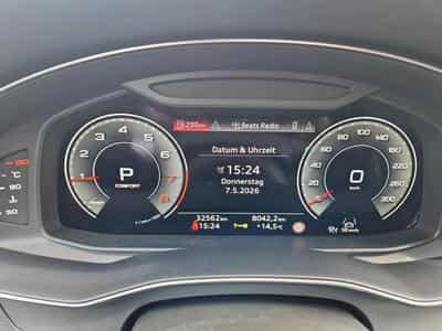 Audi A6 2.0 45 TFSi S-Tronic Quattro (2023) - Photo 3