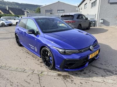 VW Golf R 2.0 TSI 4MOTION 333 cv Boîte à double embrayage 7 vitesses (2026) - Photo 1