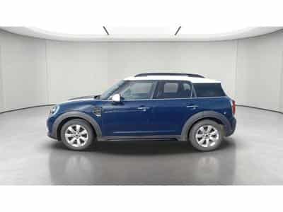 MINI Cooper D Countryman 2 (2018) - Photo 2