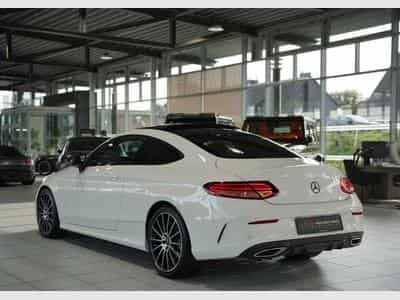 Mercedes C 300 d Coupé AMG Line *Pano*Night*Digital*ACC (2020) - Foto 10