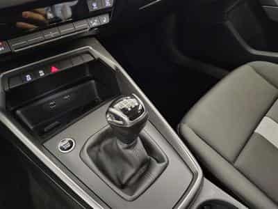 Audi A3 30 TFSI S line NAVI / FULL LED / PDC AR / JA 17" (2021) - Photo 12