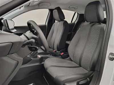 Peugeot 208 1.2 PureTech 75cv Active Pack CARPLAY / FULL LED / PDC AR (2024) - Foto 7