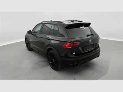 VW Tiguan 1.5 TSI R-Line DSG NAVI / CARPLAY / JA 20' (2021) - Foto 2