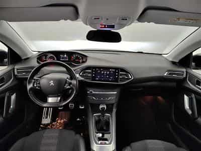 Peugeot 308 1.2 PureTech Allure NAVI/FULL LED/JA/PDC AV AR (2020) - Photo 8