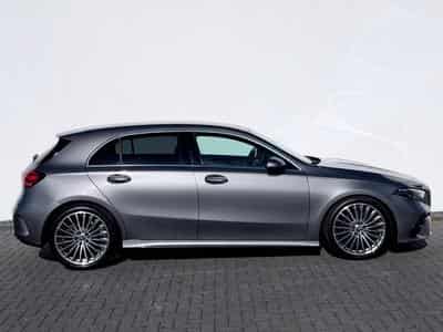 Mercedes A 220 A 220d Amg Line /NAVI/LED/CAM/BURMESTER/1.HAND/ (2024) - Photo 4