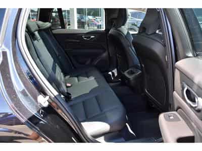 Volvo V60 2.0 B4 Plus Dark Geartronic PANO CUIR MEMO CAM360 HARMAN 1°M (2025) - Photo 8