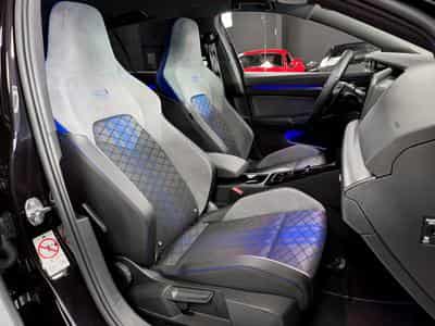 VW Golf R 2.0 TSI R DSG 4 Motion (2023) - Foto 10