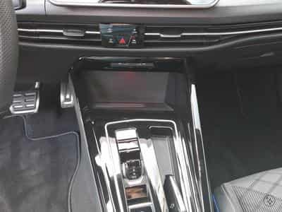 VW Golf R-Line (2026) - Photo 14