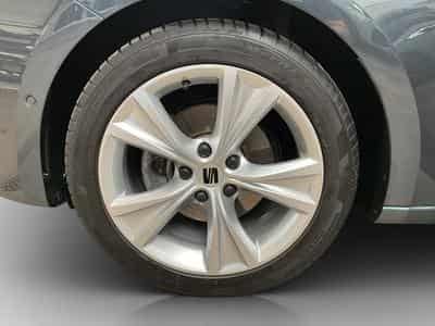 Seat Leon Sportstourer+FR+DSG+P.Vision+Matrix-Led+P.Safe+Connectivity- (2025) - Photo 8