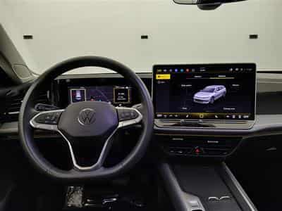 VW Passat 1.5 TSI 150Cv DSG Elegance NAVI / CAMERA / CARPLAY (2024) - Photo 9
