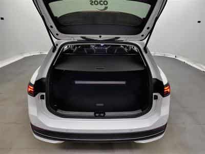 VW Passat 1.5 TSI 150Cv DSG Elegance NAVI / CAMERA / CARPLAY (2024) - Photo 14