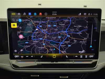 VW Passat 1.5 TSI 150Cv DSG Elegance NAVI / CAMERA / CARPLAY (2024) - Photo 11