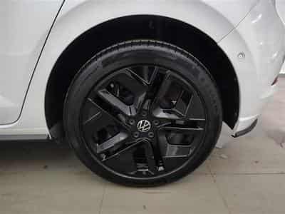 VW Polo 1.0 TSI 95cv R-Line CARPLAY / FULL LED / CAMERA / JA 17" (2025) - Photo 6